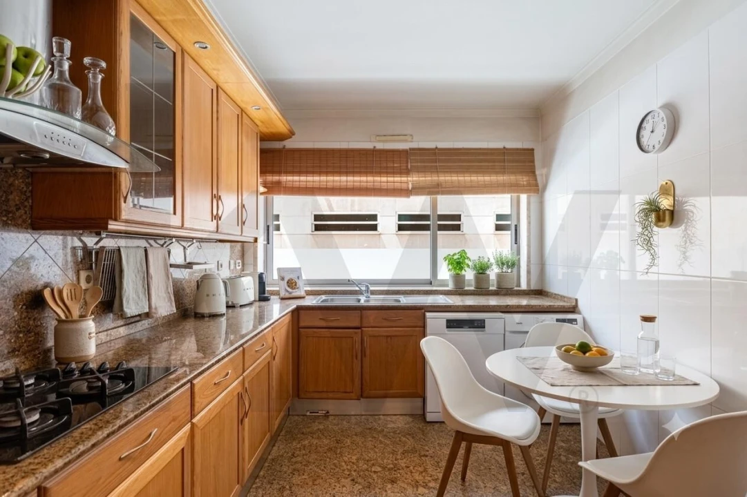Apartamento T4 para Arrendamento em Parque das Nações Foto 17
