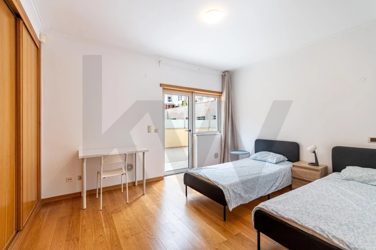 Apartamento T4 para Arrendamento em Parque das Nações Foto 6
