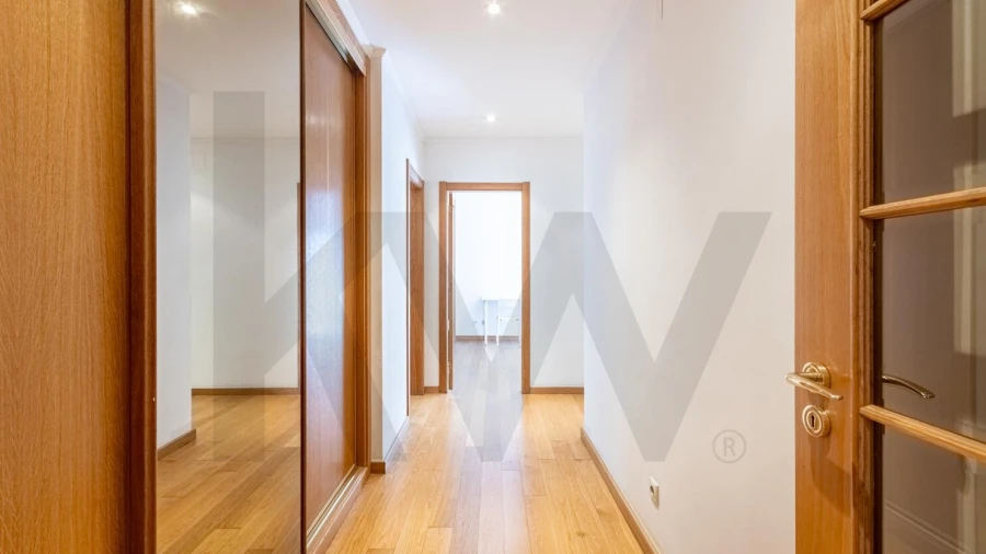 Apartamento T4 para Arrendamento em Parque das Nações