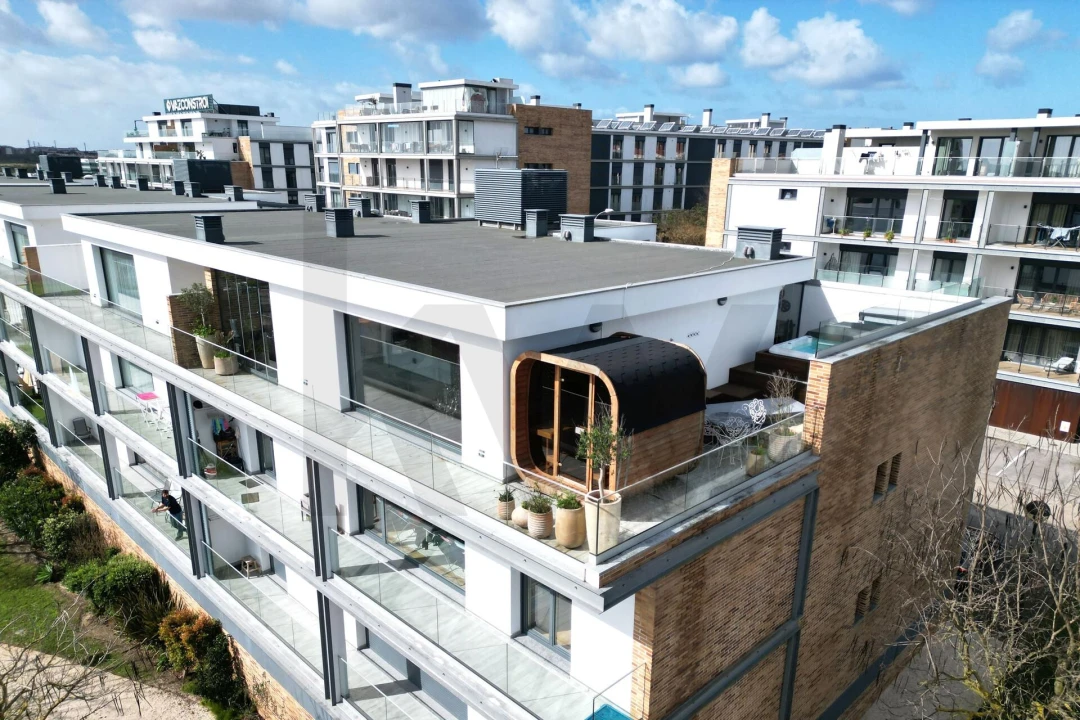 Apartamento T4 para Venda em Porto Salvo Foto 1