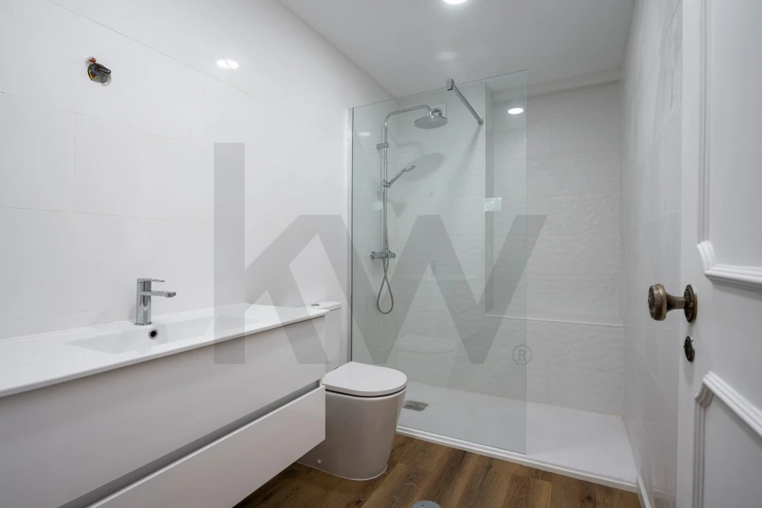 Apartamento T3 para Arrendamento em Faro (Sé e São Pedro) Foto 21