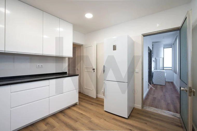 Apartamento T3 para Arrendamento em Faro (Sé e São Pedro) Foto 16