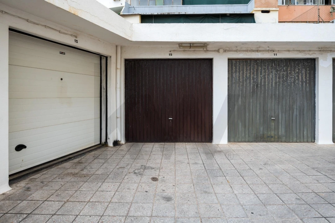 Apartamento T3 para Arrendamento em Faro (Sé e São Pedro) Foto 24
