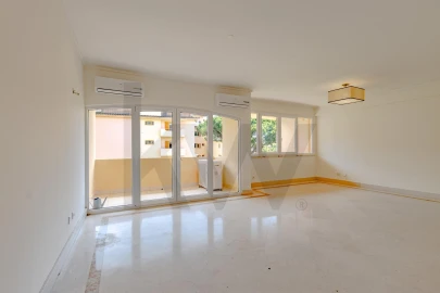 Apartamento T3 para Arrendamento em Cascais e Estoril