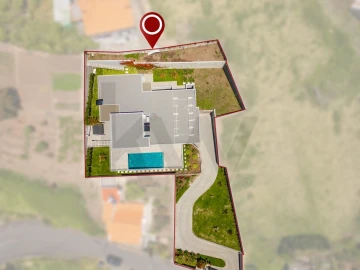 Moradia T4 para Venda em Estreito da Calheta