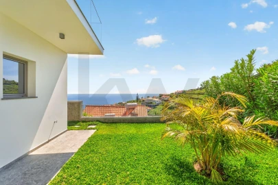 Moradia T4 para Venda em Estreito da Calheta