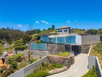 Moradia T4 para Venda em Estreito da Calheta