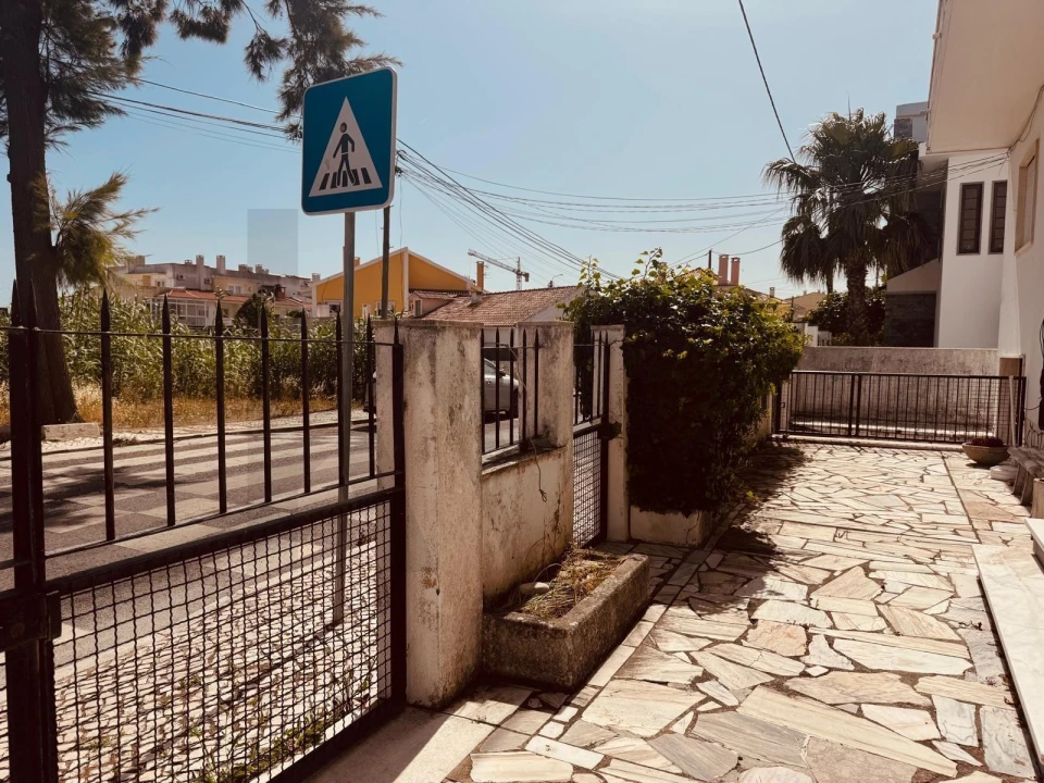 Prédio para Venda em São Domingos de Rana Foto 6