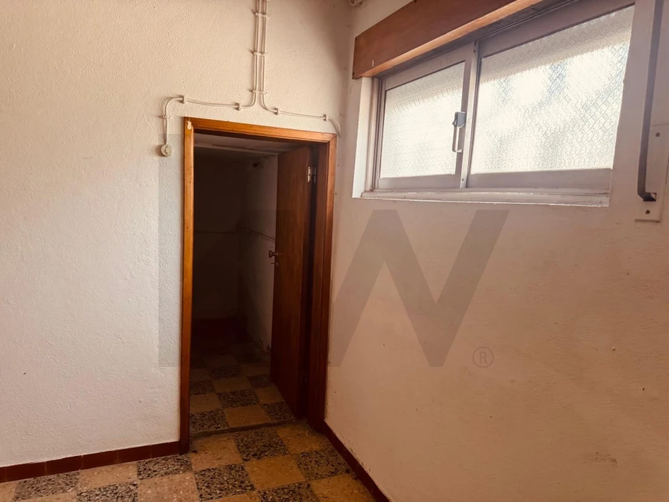 Prédio para Venda em São Domingos de Rana Foto 46