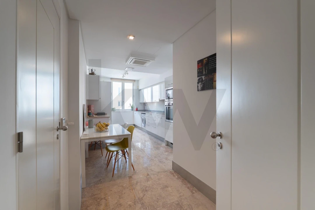 Apartamento T4 para Venda em Santa Maria Maior Foto 11