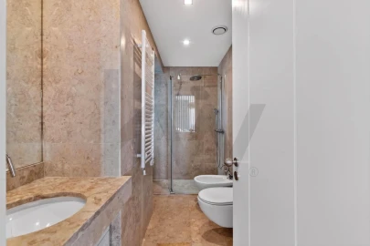 Apartamento T4 para Venda em Santa Maria Maior