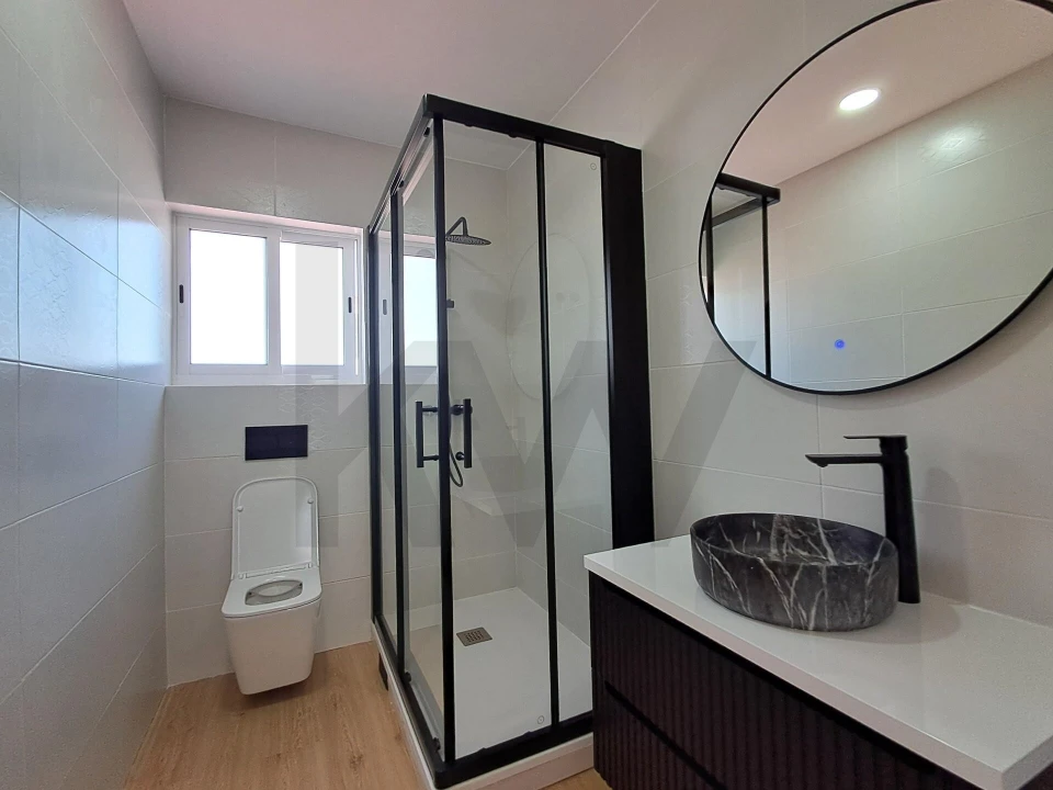 Apartamento T3 para Arrendamento em Caparica e Trafaria Foto 13