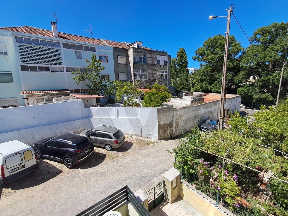 Apartamento T3 para Arrendamento em Caparica e Trafaria Foto 21