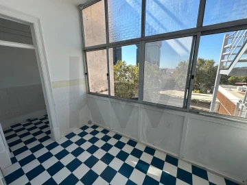 Apartamento T4 para Venda em Campolide