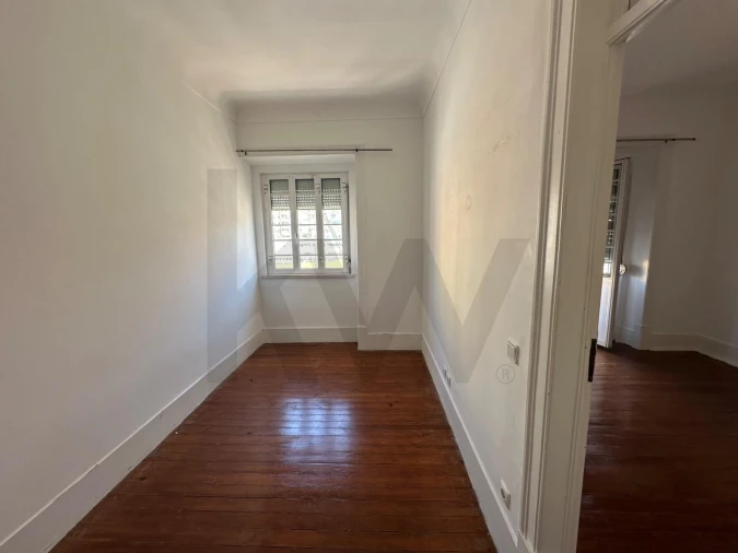 Apartamento T4 para Venda em Campolide Foto 2