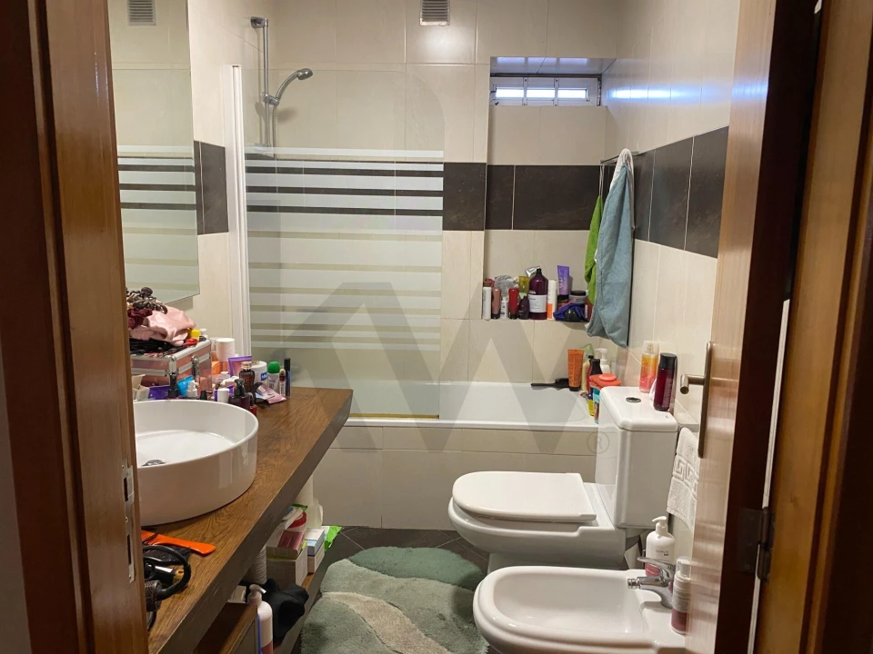 Apartamento T2 para Venda em Ramalde Foto 18