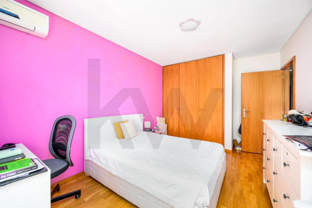 Apartamento T2 para Venda em Ramalde Foto 9