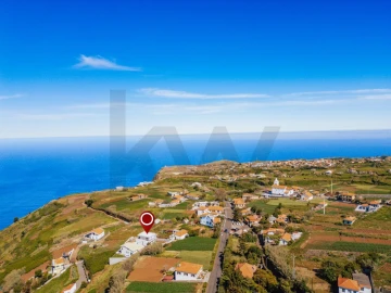 Moradia T3 para Venda em Ponta do Pargo