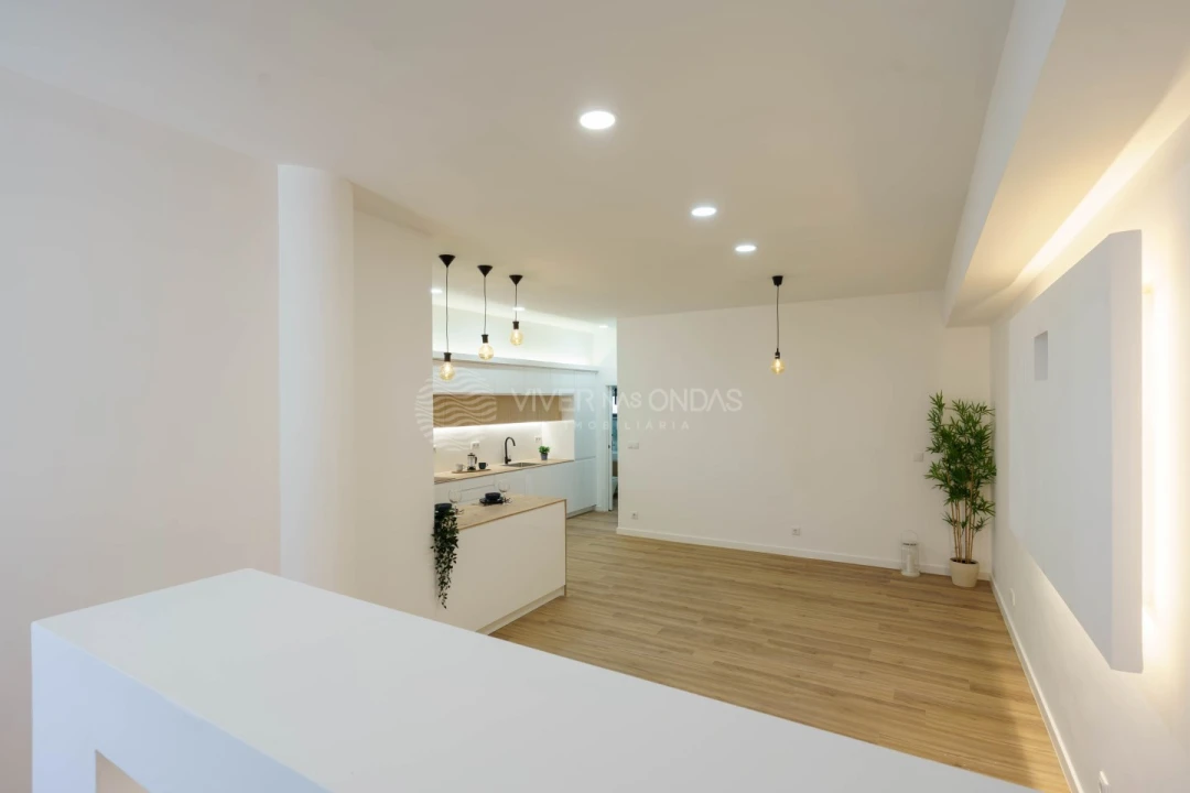 Apartamento T1 para Venda em Algueirão-Mem Martins Foto 12