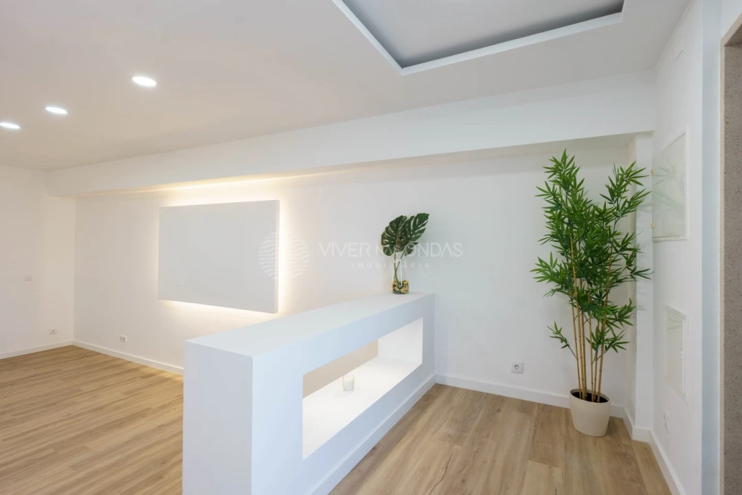 Apartamento T1 para Venda em Algueirão-Mem Martins Foto 27