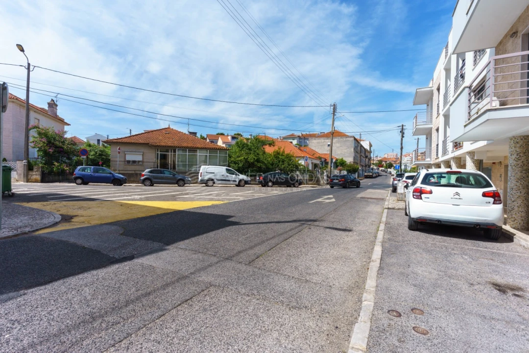 Apartamento T1 para Venda em Algueirão-Mem Martins Foto 40