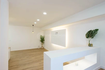 Apartamento T1 para Venda em Algueirão-Mem Martins