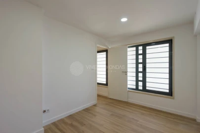 Apartamento T1 para Venda em Algueirão-Mem Martins