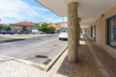 Apartamento T1 para Venda em Algueirão-Mem Martins