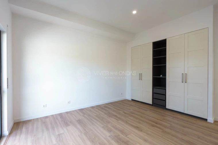 Apartamento T1 para Venda em Algueirão-Mem Martins Foto 24