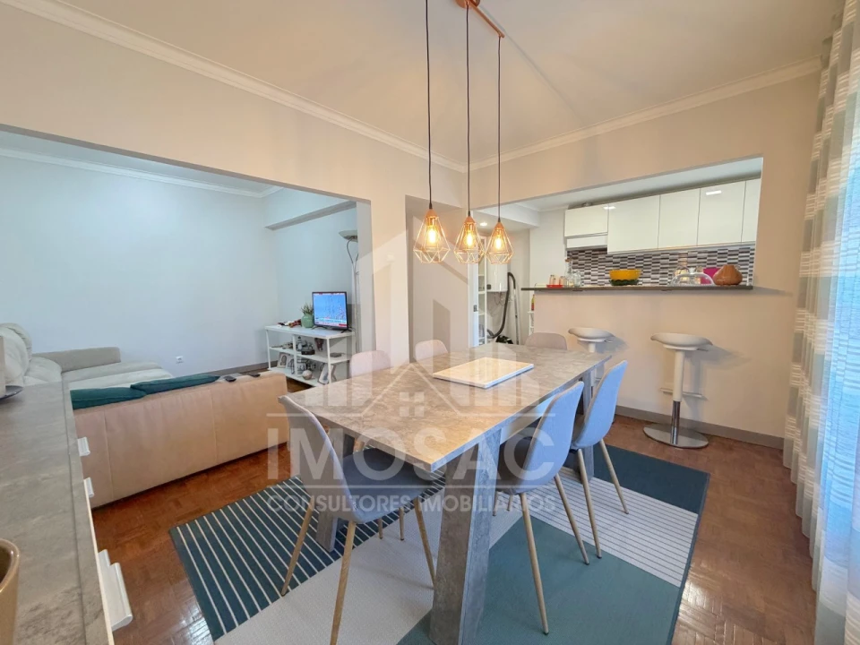 Apartamento T2 para Venda em Loures Foto 1