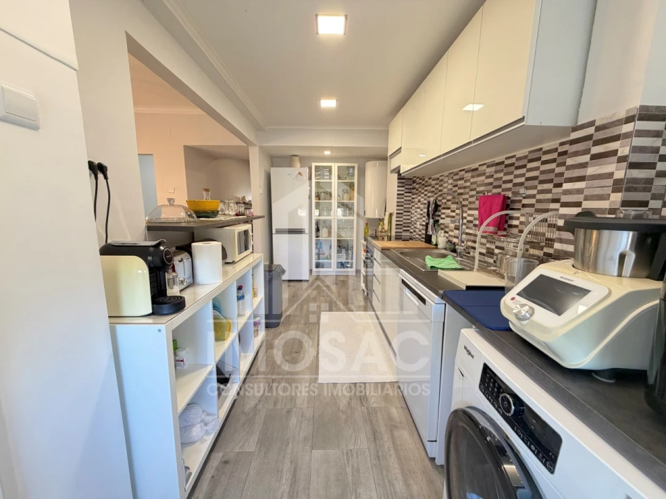 Apartamento T2 para Venda em Loures Foto 7