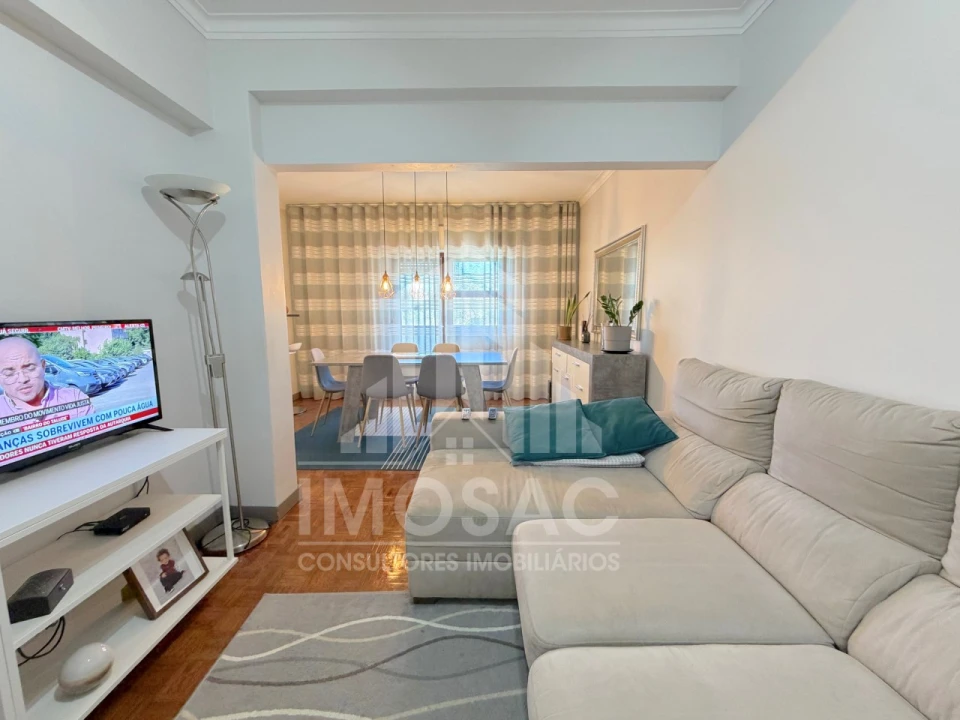 Apartamento T2 para Venda em Loures Foto 8