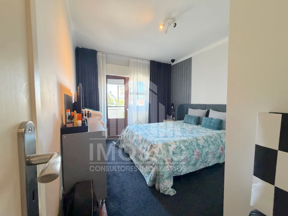 Apartamento T2 para Venda em Loures Foto 13