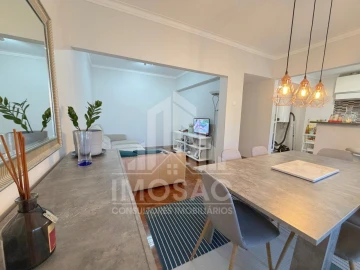 Apartamento T2 para Venda em Loures