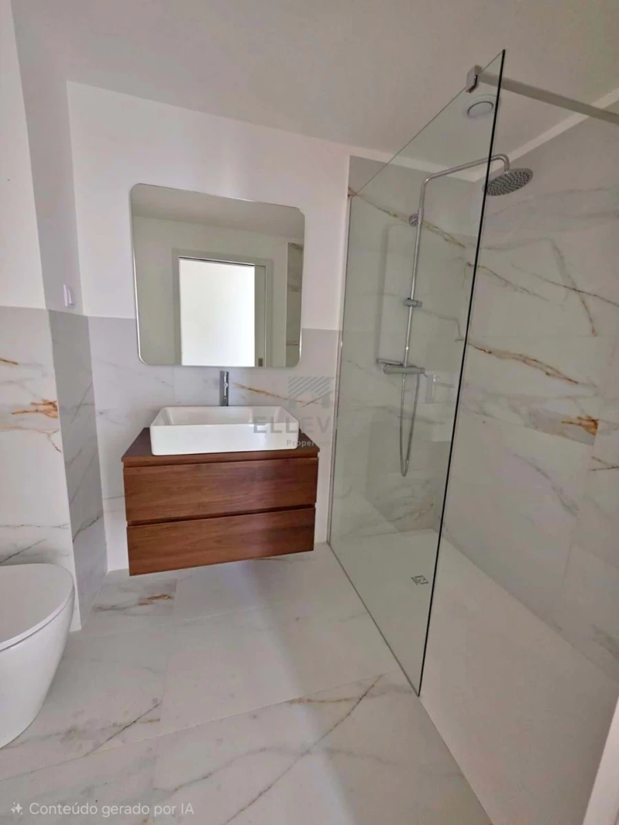 Apartamento T1 para Venda em Camara de Lobos Foto 15