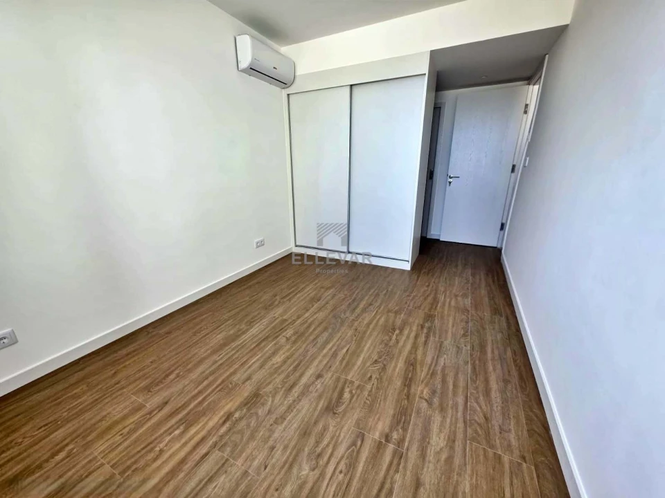 Apartamento T1 para Venda em Camara de Lobos Foto 19