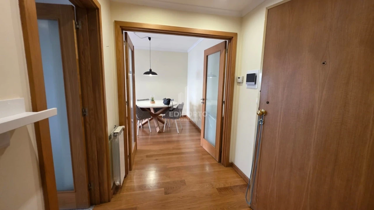 Apartamento T1 para Arrendamento em Canidelo Foto 12