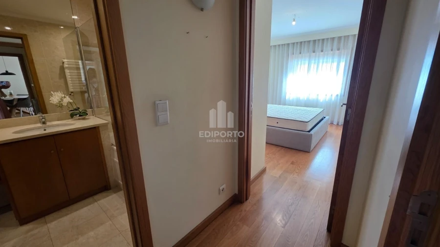 Apartamento T1 para Arrendamento em Canidelo Foto 13