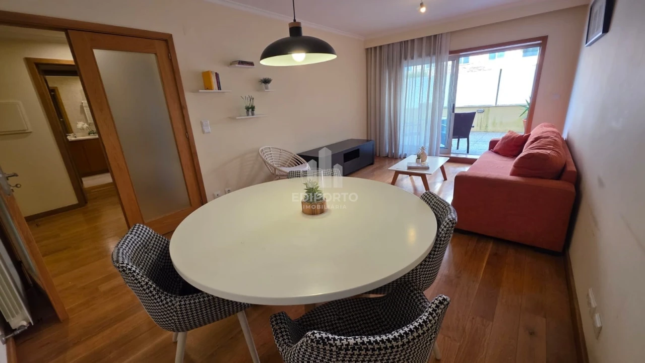 Apartamento T1 para Arrendamento em Canidelo Foto 8