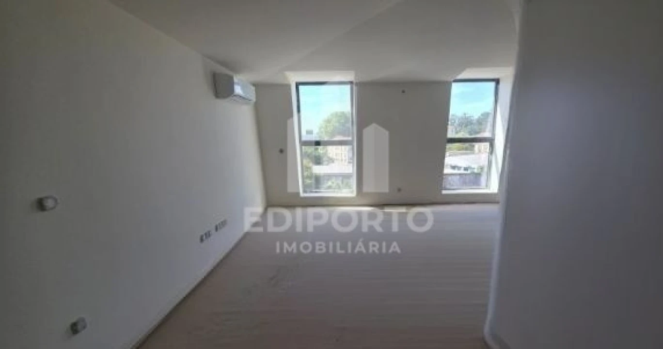 Apartamento T1 para Venda em Bonfim Foto 1