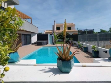 Moradia T4 para Venda em Guia