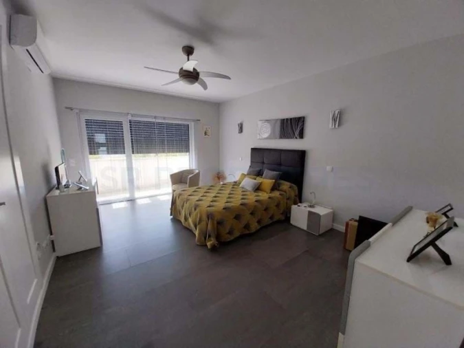 Moradia T4 para Venda em Guia Foto 17