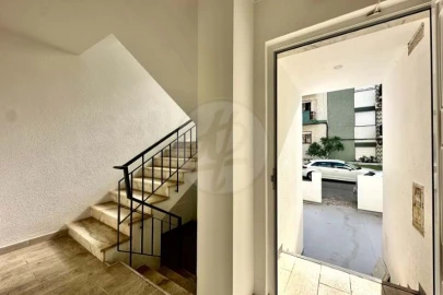 Negócio para Venda em Lagos (São Sebastião e Santa Maria)