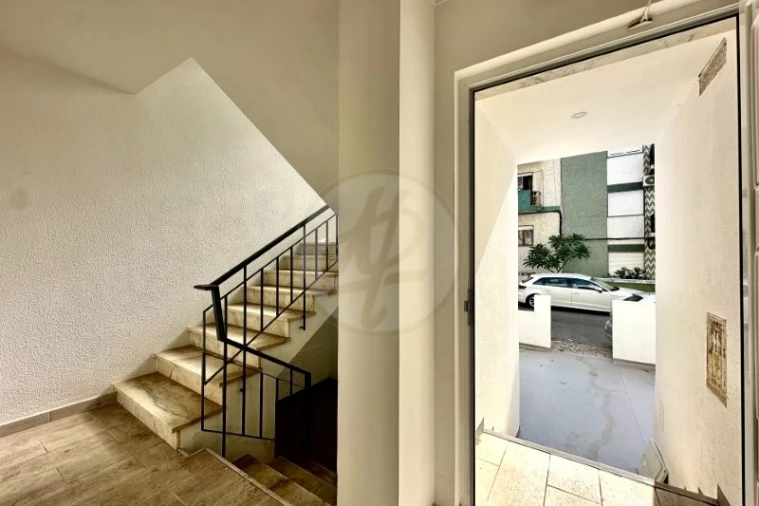Negócio para Venda em Lagos (São Sebastião e Santa Maria) Foto 44