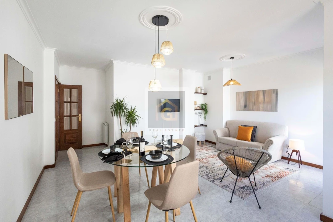 Apartamento T3 para Arrendamento férias em Braga (São José de São Lázaro e São João do Souto) Foto 12