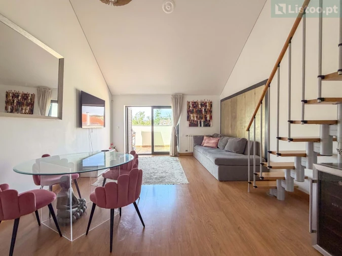 Apartamento T3 para Venda em Alcabideche Foto 4