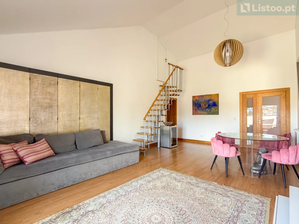 Apartamento T3 para Venda em Alcabideche Foto 6