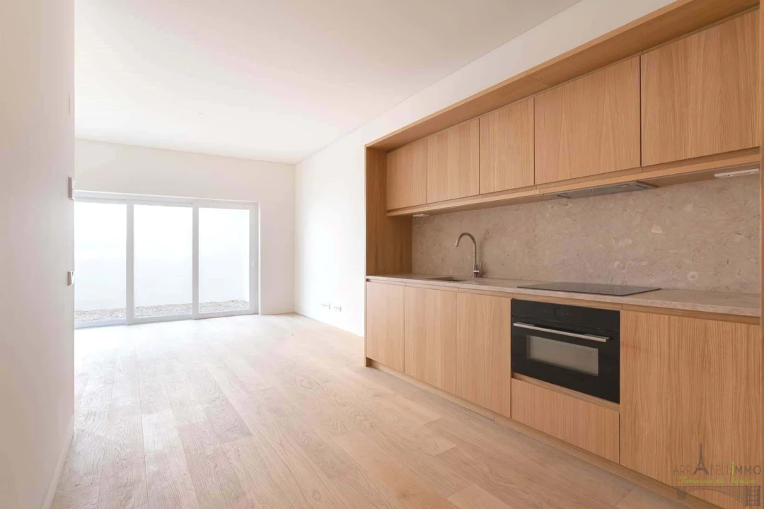 Apartamento T1 para Venda em Santo António Foto 1
