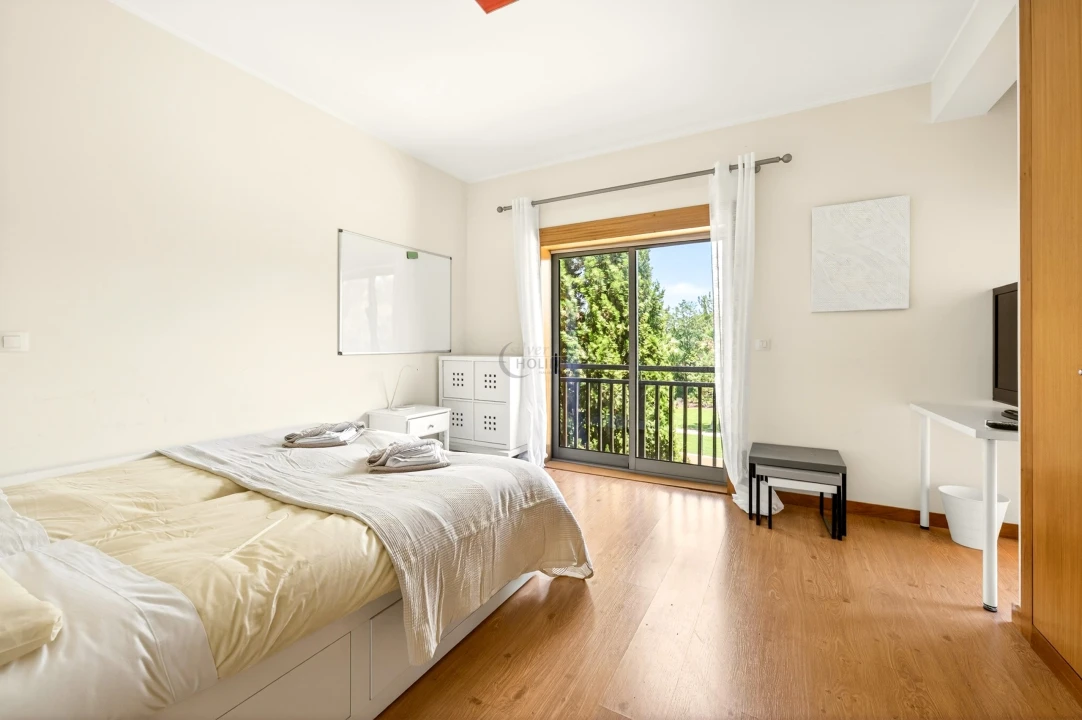 Apartamento T3 para Arrendamento férias em Quarteira Foto 23