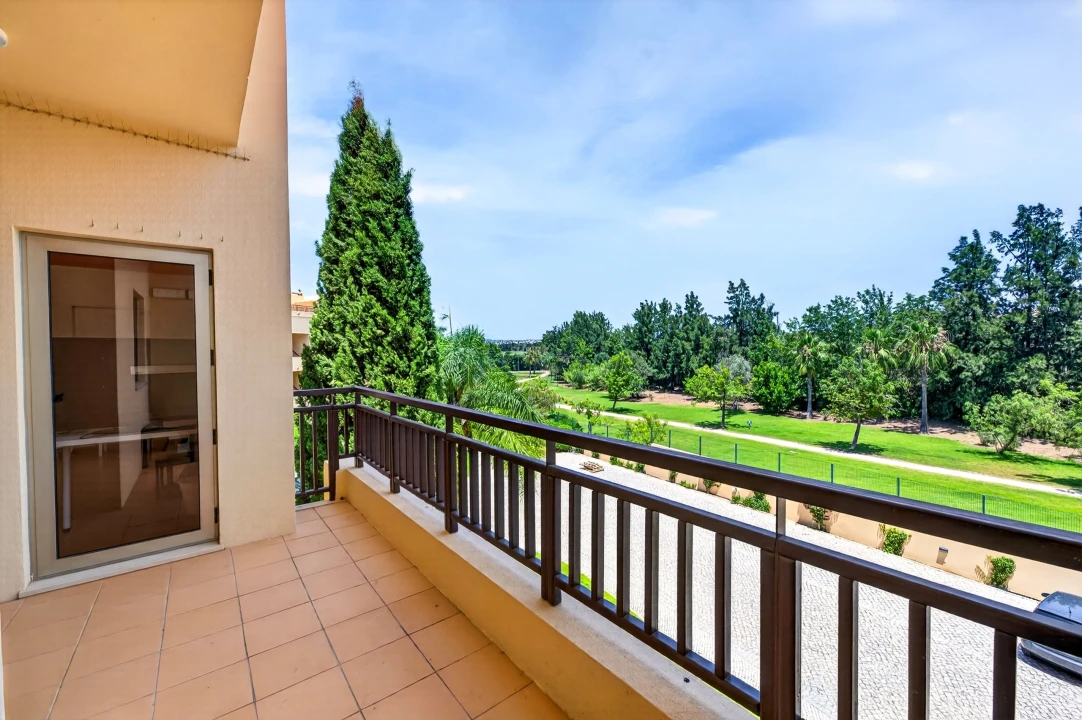 Apartamento T3 para Arrendamento férias em Quarteira Foto 33